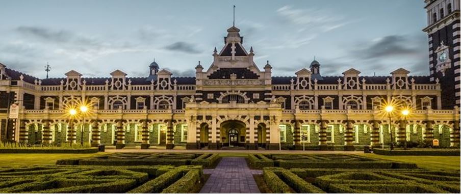 evening view of the Dunedin Railway station.